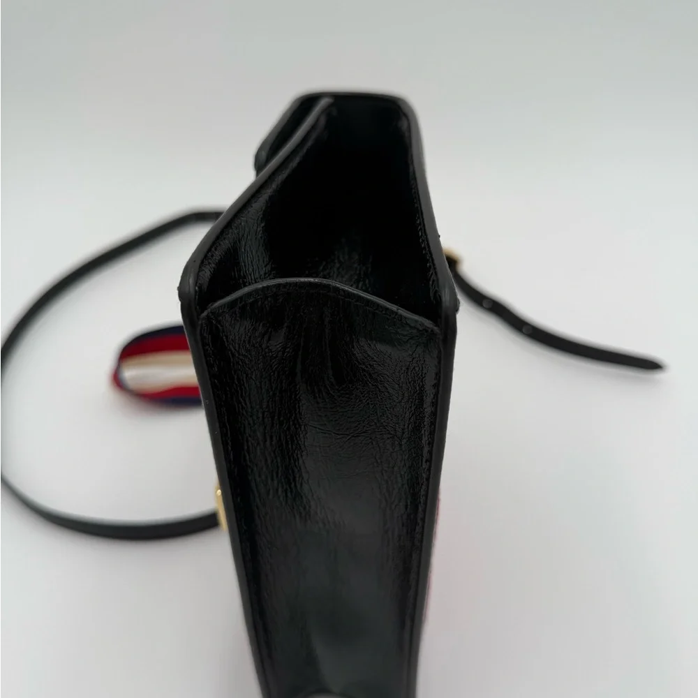 Gucci Sylvie Red and Black Crossbody Bag with Gold Chain - Picture 5 of 9